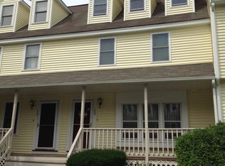 123 Merrimack Meadows Ln #123, Tewksbury, MA 01876