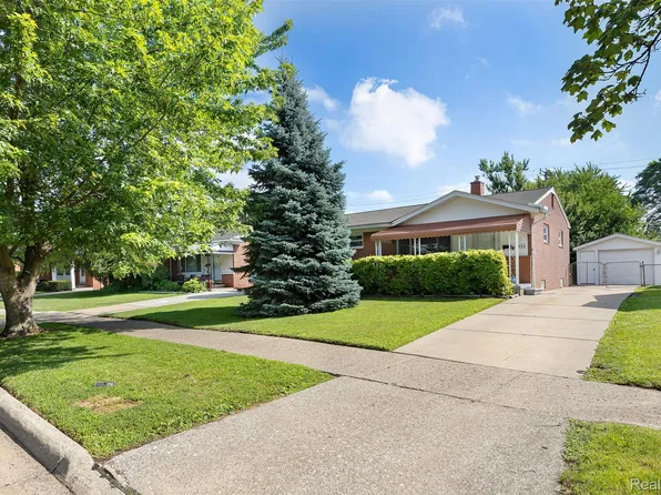3526 McKitrick St, Melvindale, MI 48122