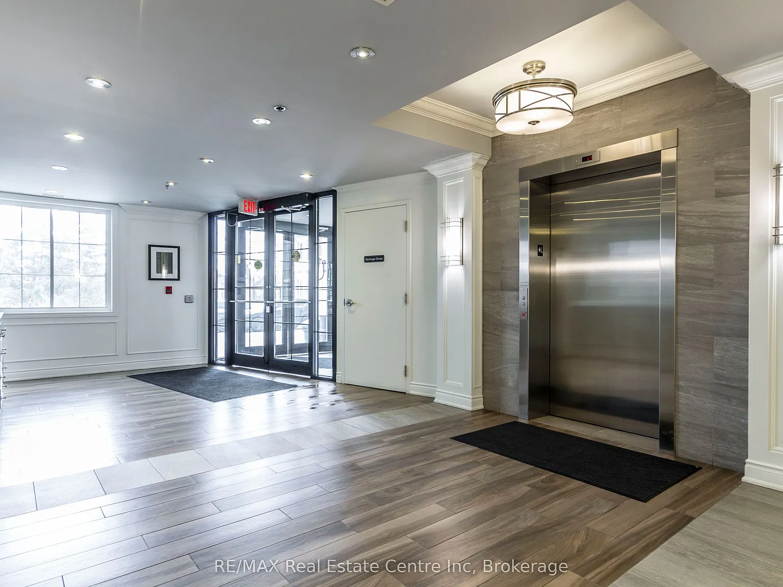 2 bed, $2,500 — Photo 4