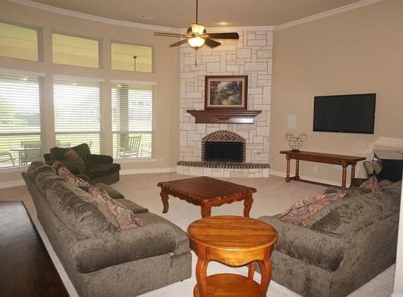 5th image of 904 Alfred Dr