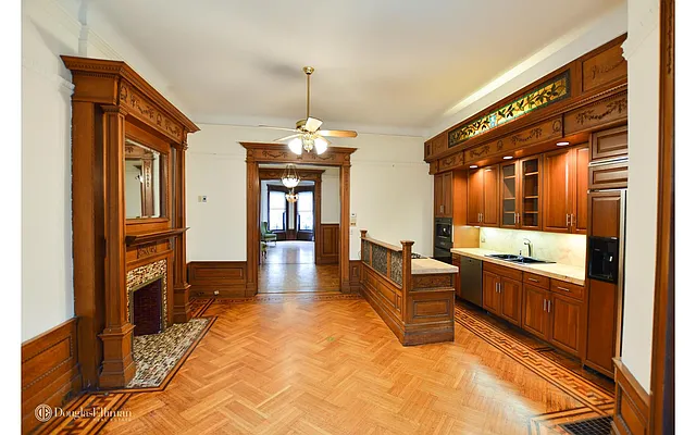 Rented by Douglas Elliman | media 23