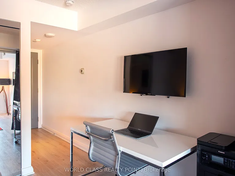 155 Yorkville Ave #519 — Photo 9