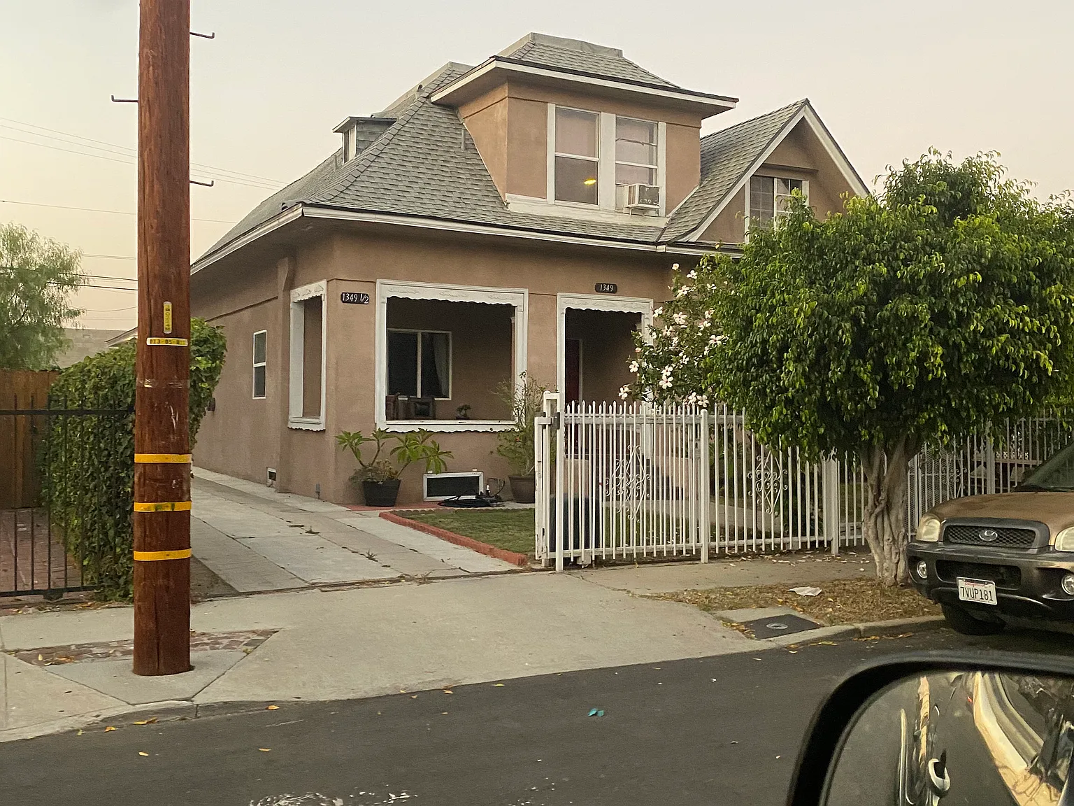 5 bed, 6900 sqft, $875 — Photo 1