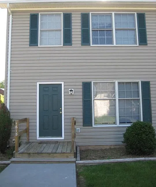 3 bed, 2.5 bath, $1,500 — Photo 2