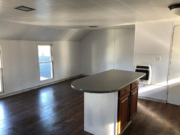 4th image of 433 N 1st St APT C