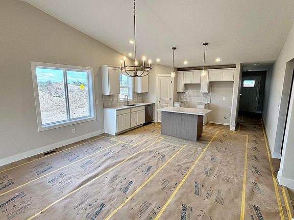 3rd image of 3845 Highbury Dr #1