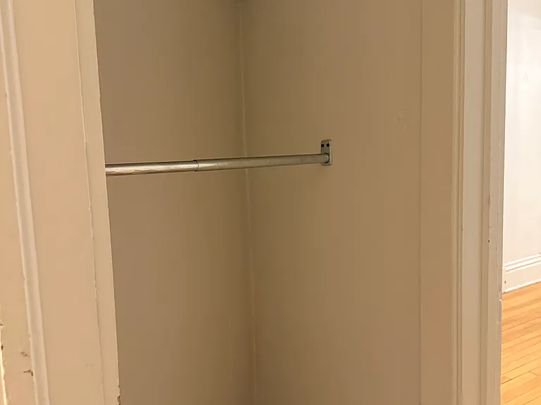 1315 Drake St #3 — Photo 7