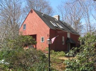 206 Cummings Rd, Swansea, MA 02777