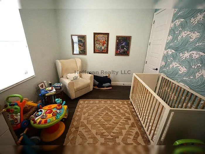 2314 W Saint Sophia St — Photo 13