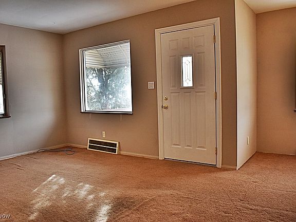 3rd image of 12329 Garland Ave