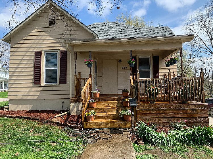 1st image of 436 N Odell Ave