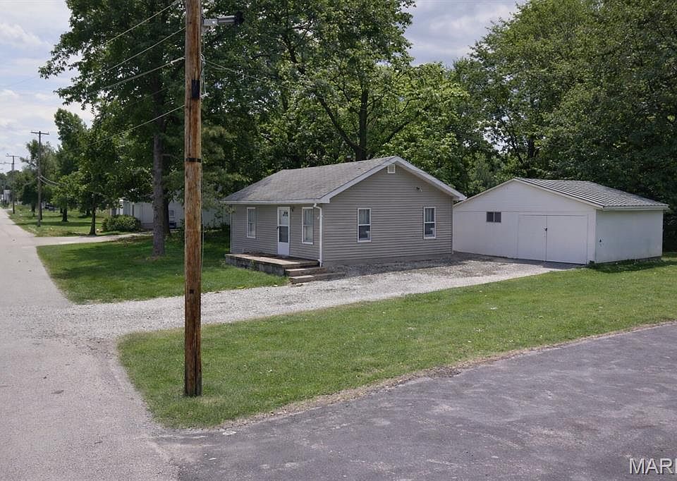 1st image of 2272 Carol St