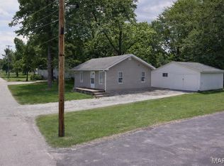 2272 Carol St, Cahokia, IL 62206