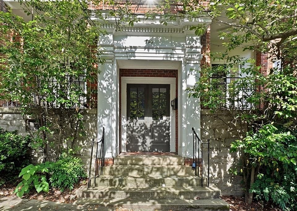 1st image of 798 Frederica St NE APT 3