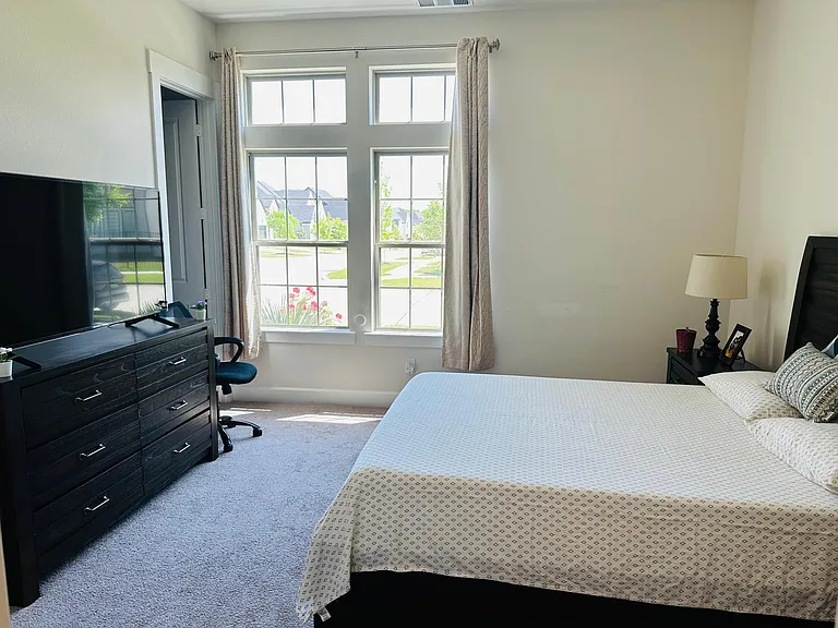 7827 Piedmont Ave — Photo 20