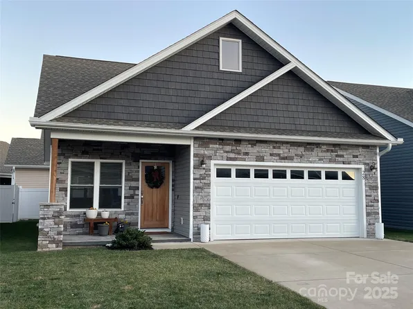 28 Sage Crest Loop, Weaverville, NC 28787