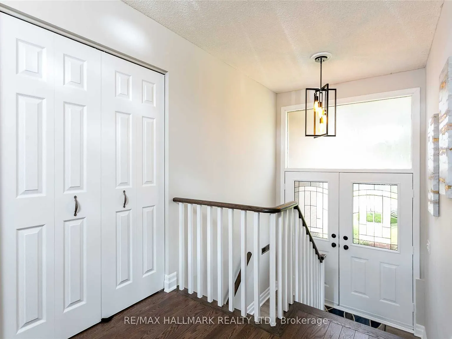 3 bed, $3,000 — Photo 2