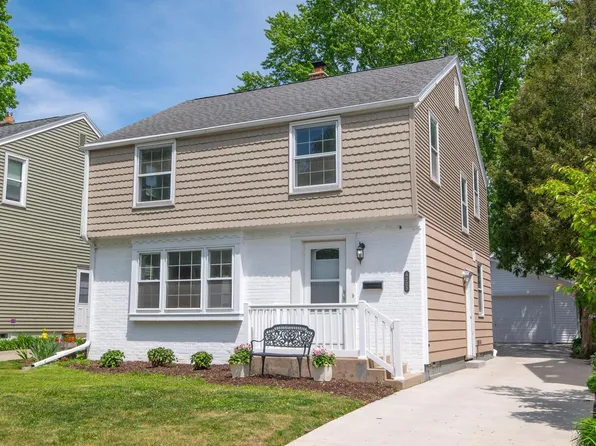 4508 N Woodruff AVENUE, Shorewood, WI 53211