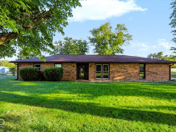 10928 W Jackson St, Muncie, IN 47304