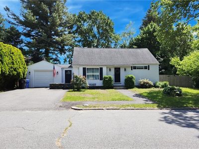 28 Westbrook Rd, Cranston, RI, 02920