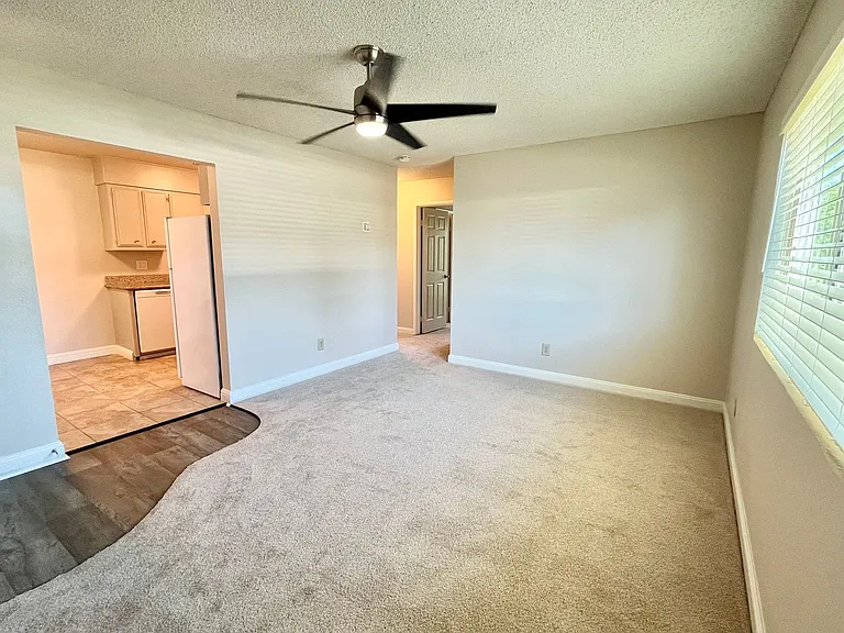 Courtyard Apartments — Photo 3