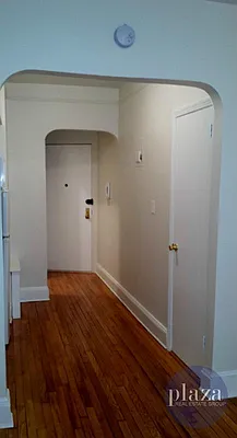 Rented by Plaza Real Estate Group | media 28