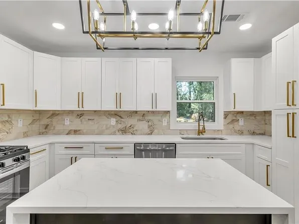 2358 Tilson Rd, Decatur, GA 30032