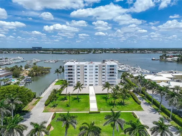 1325 7th ST S #2B, NAPLES, FL 34102