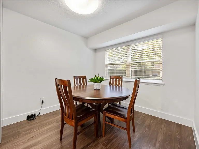 22419 Deville Dr — Photo 11