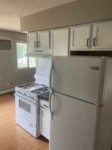 2740 Rosalyn Ct APT 302, New Hope, MN, 55427