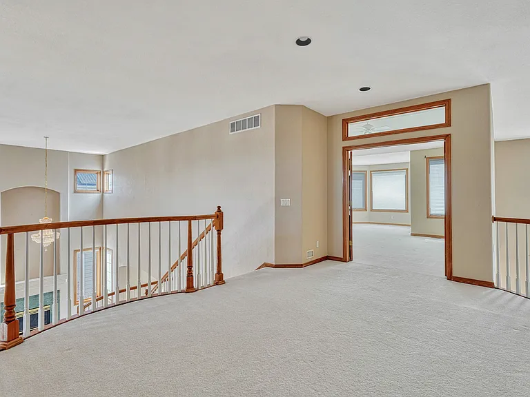 8406 Green Island Cir — Photo 43