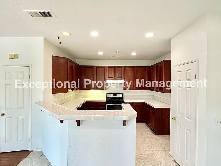 7353 Ellena W #102 — Photo 7
