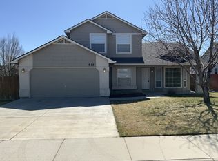 547 E Wild Lilac Ct, Kuna, ID 83634