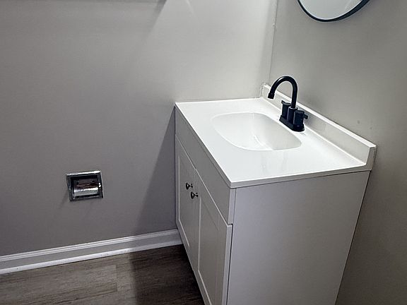 5th image of 1627 Gregg Ave APT A3