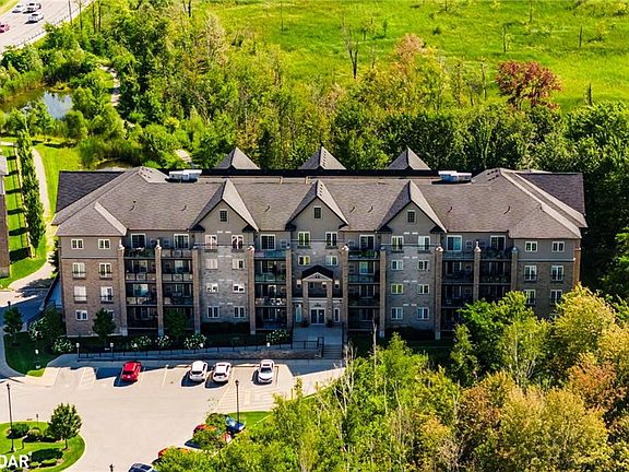 2nd image of 44 Ferndale Dr S Unit 401