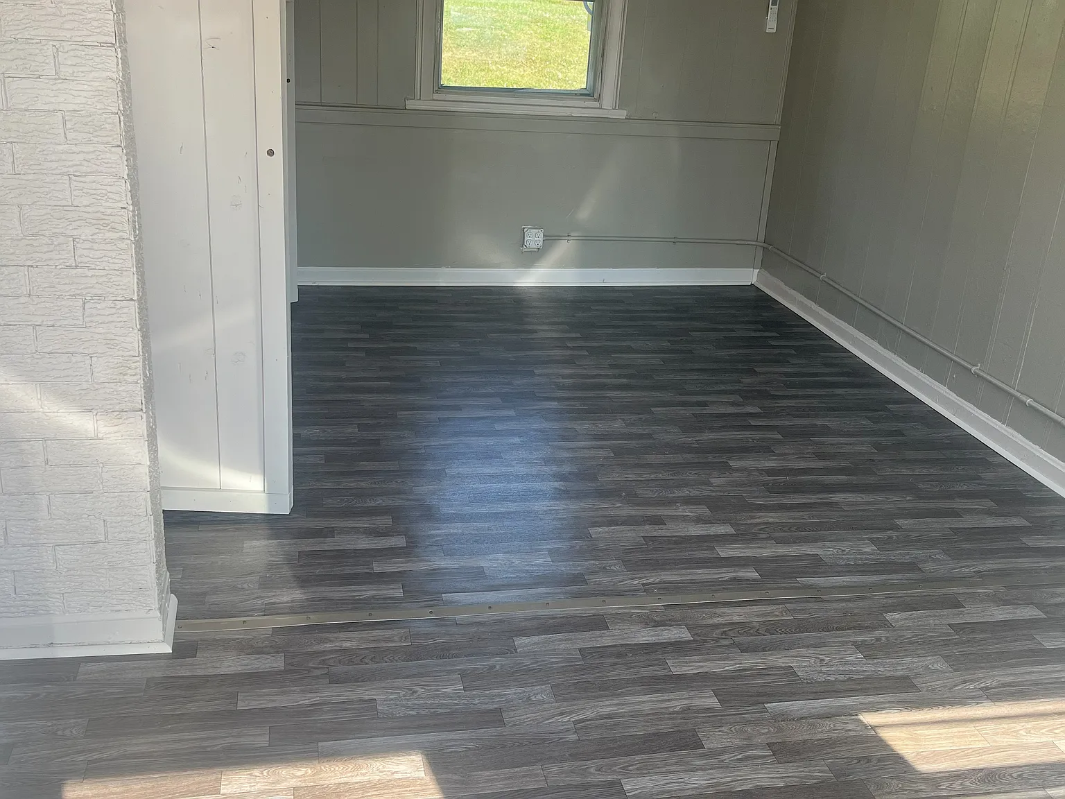 Studio, 220 sqft, $645 — Photo 2