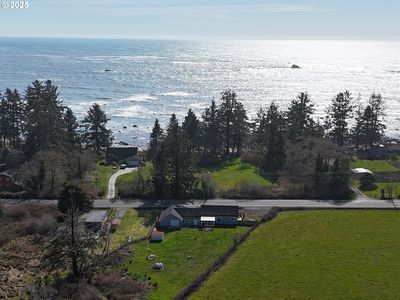 14791 Oceanview Dr, Brookings, OR, 97415