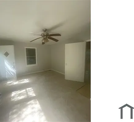 3 bed, $1,050 — Photo 4