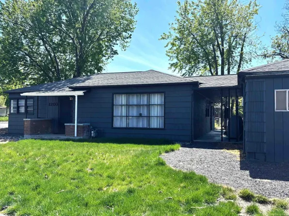 1203 Sycamore St, Clarkston, WA 99403