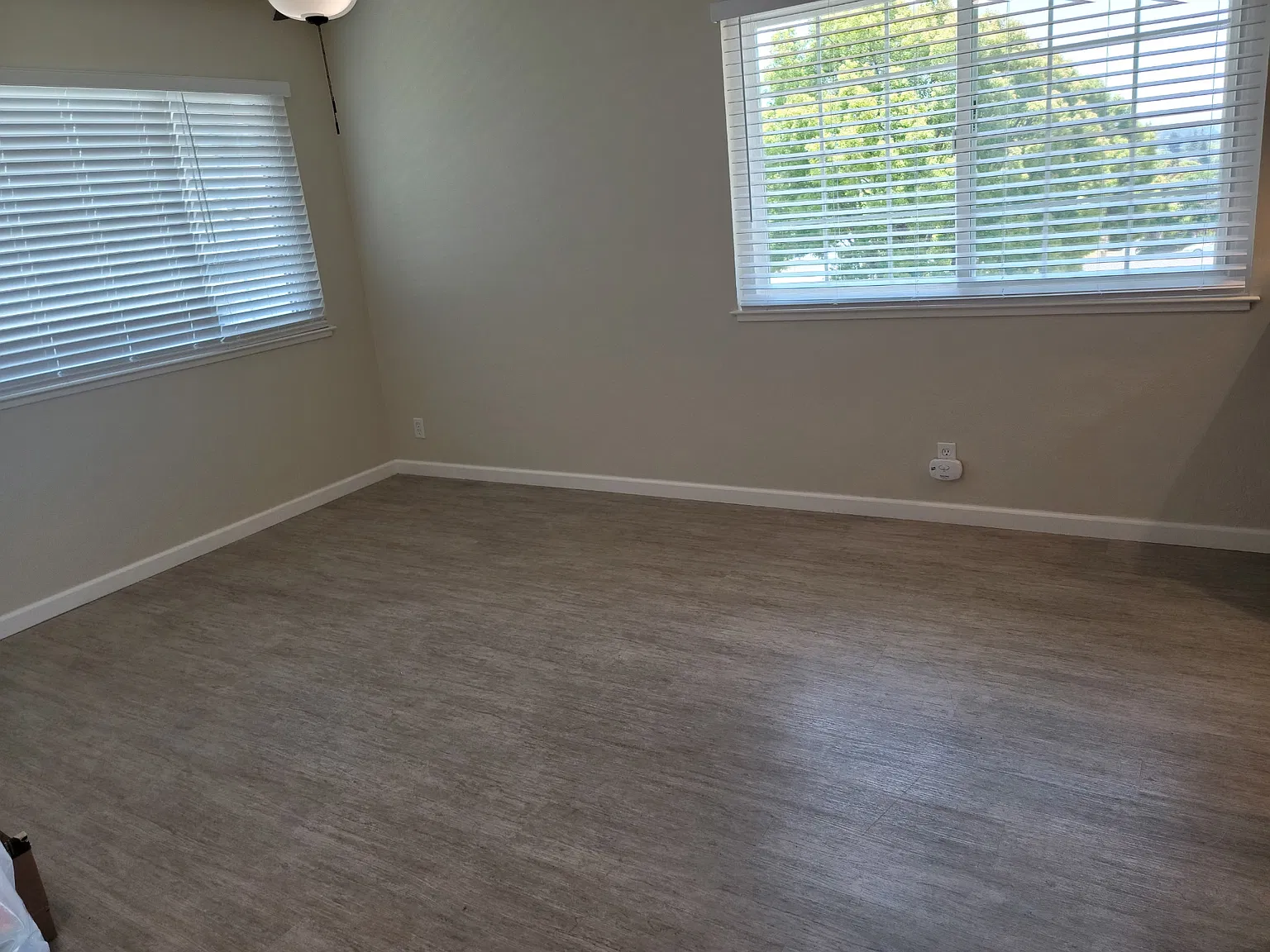 2 bed, 885 sqft, $2,700 — Photo 4