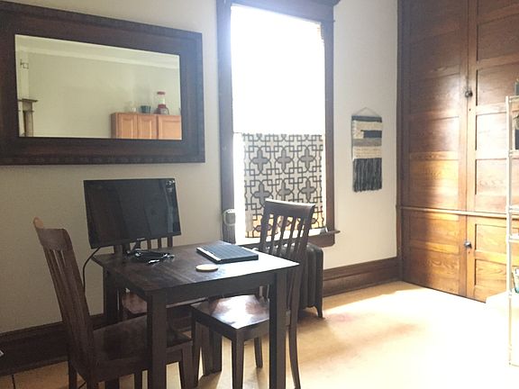 Apt 2: Eat-in kitchen area