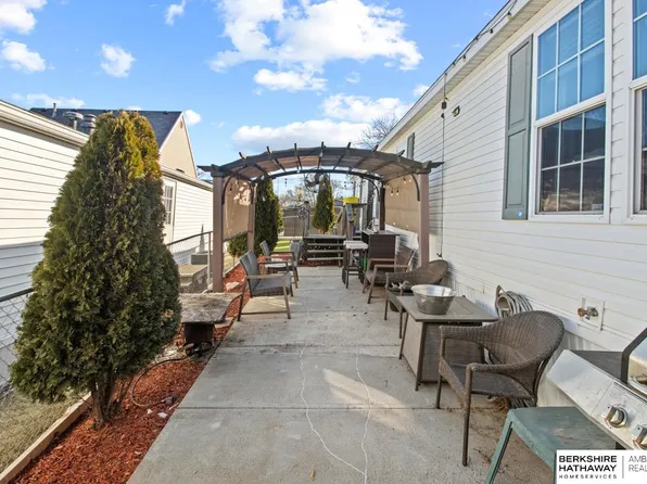 15011 Atlas Plz #234, Omaha, NE 68137