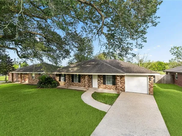 402 Barton Ave, Luling, LA 70070