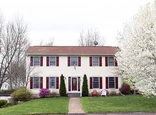 3 Wagon Wheel Dr, Feeding Hills, MA 01030