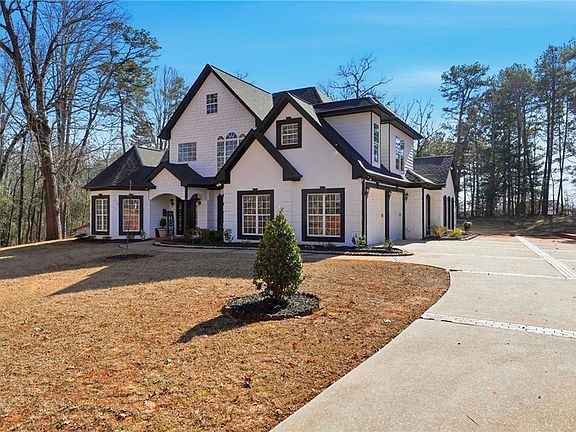 2nd image of 100 Tanners Bridge Rd