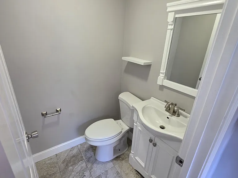 1176 Hyde Park Ave — Photo 9