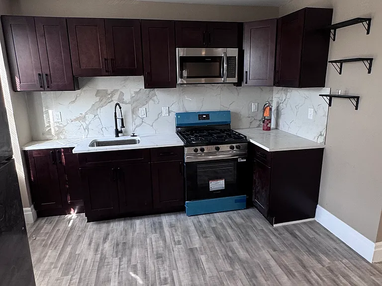 6965 Ogontz Ave — Photo 6