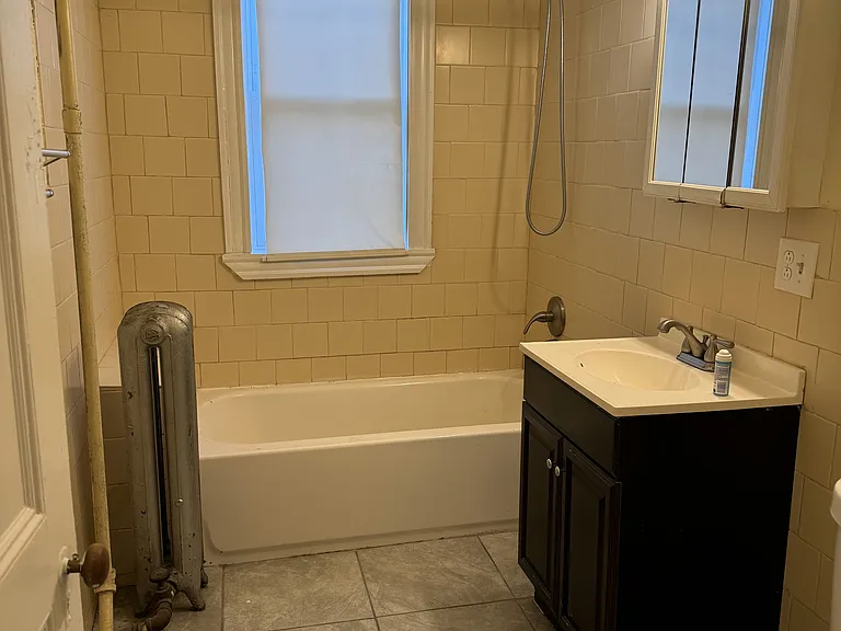 15 Maybrook St #1 — Photo 8