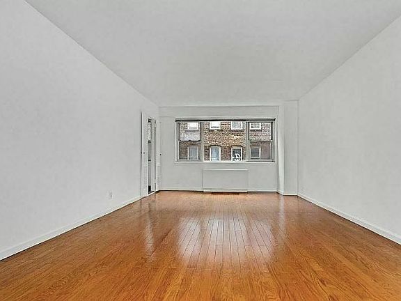 3rd image of 321 E 48th St APT 11K