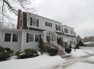 602 S Vine Ave, Park Ridge, IL 60068